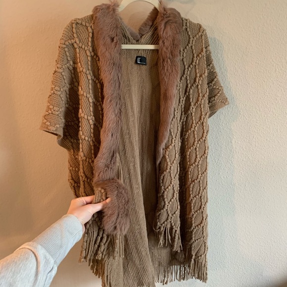 Love Token Rabbit Fur Trim Knit Cardigan